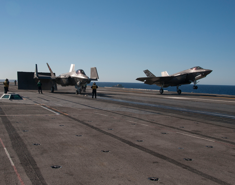 Illustration for article titled Week One Of The F-35C's Initial Ship Trials In Stunning Imagery